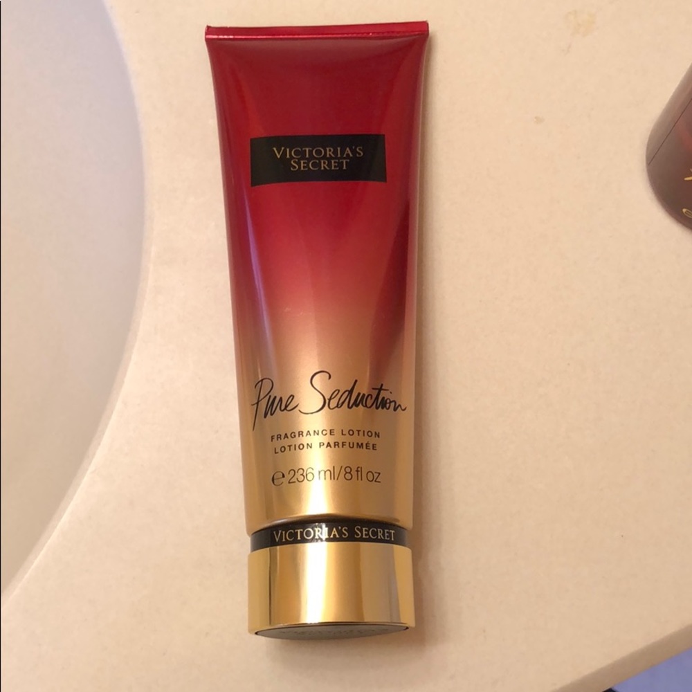 VS Pure Seduction lotion and fragrance spray